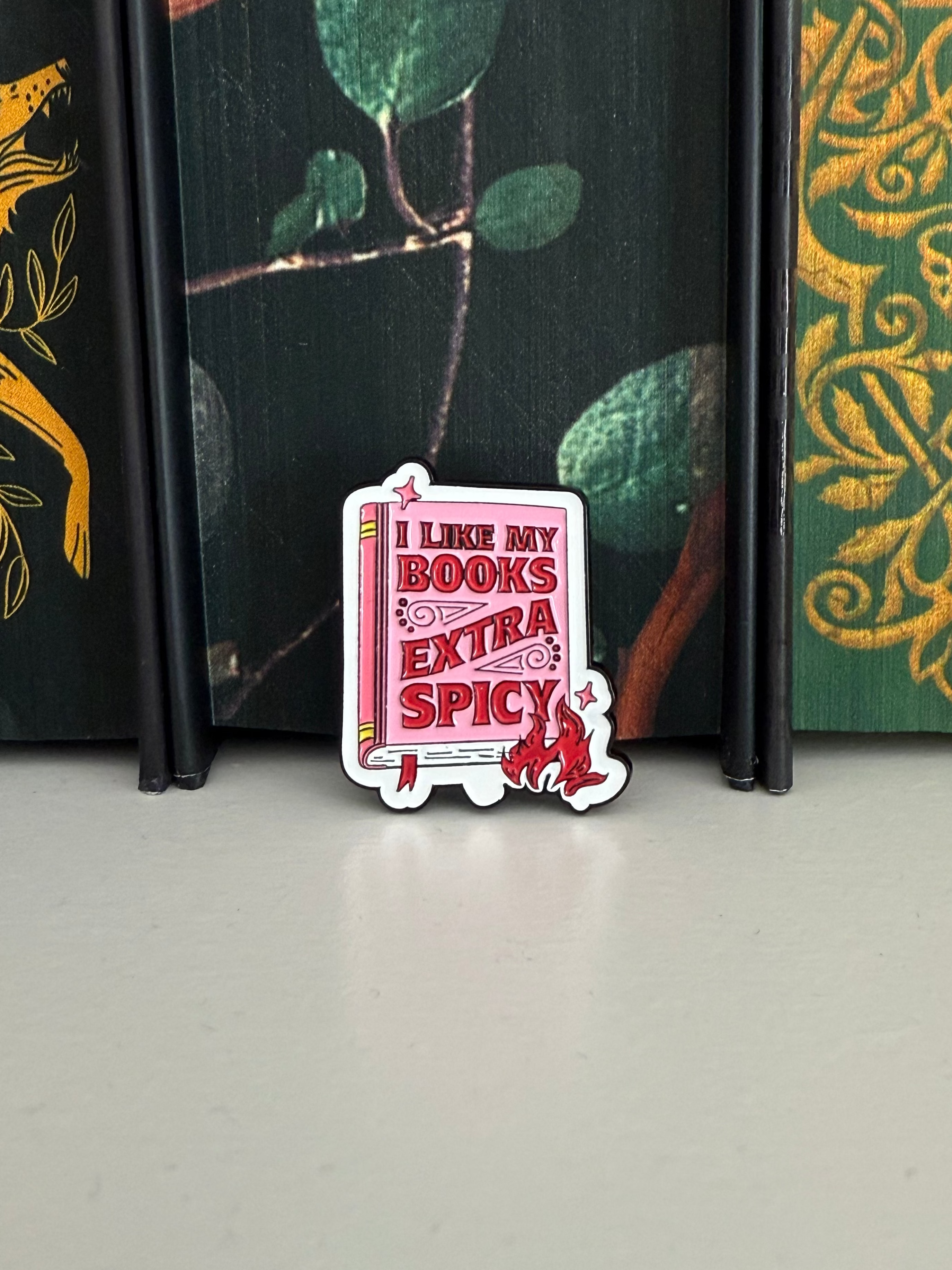 I Like my Books Extra Spicy - Enamel Pin